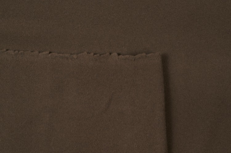 Tkanina Wełniana w Kolorze Czekoladowego Brązu