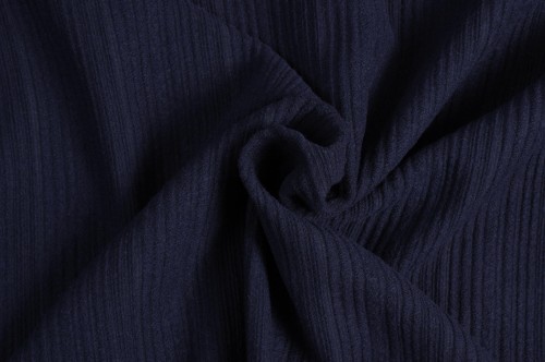 Tkanina Wełniana Granatowy Odcień z Delikatnym Efektem Boucle