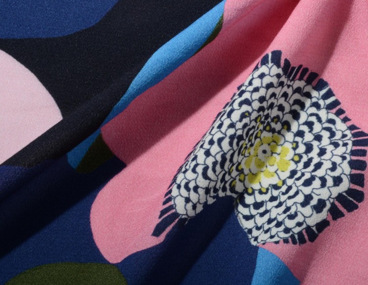 Tkanina Wiskozowa Kolorowy Duży Kwiatowy Wzór