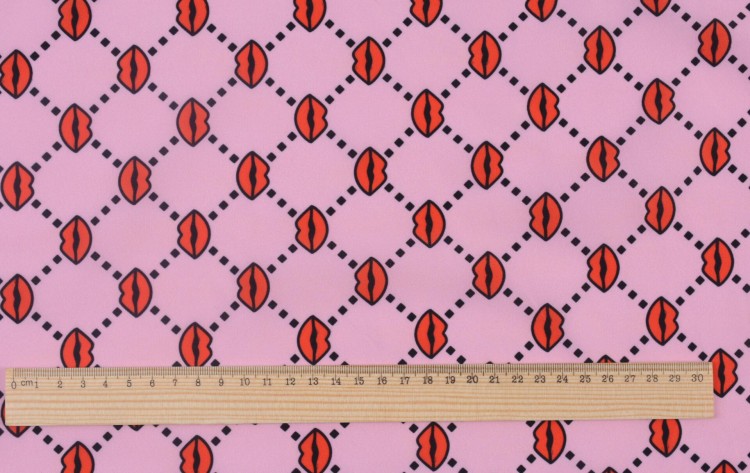 Tkanina Poliestrowa Różowa Czerwone Usta