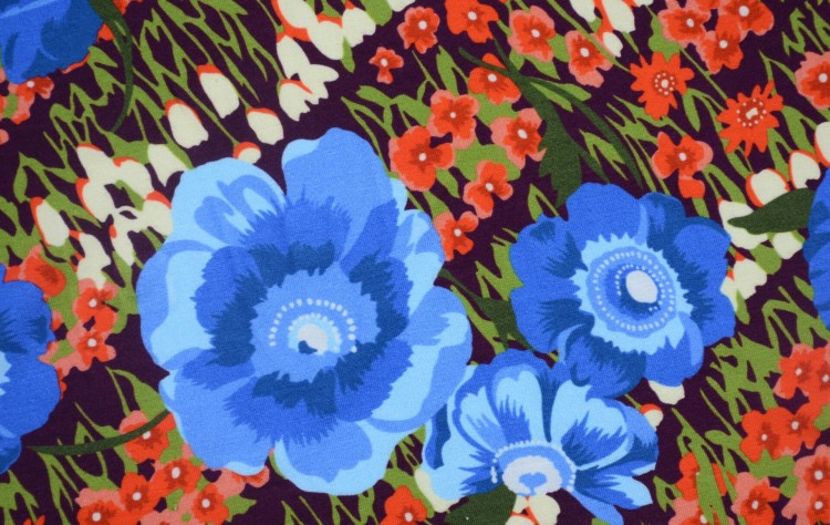 Dzianina Wiskozowa Czerwone i Niebieskie Kwiaty