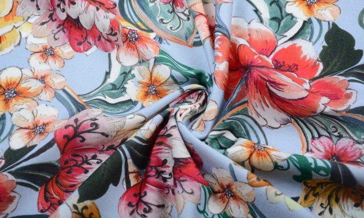 Dzianina Wiskozowa Jasnoniebieska Kolorowe Kwiaty