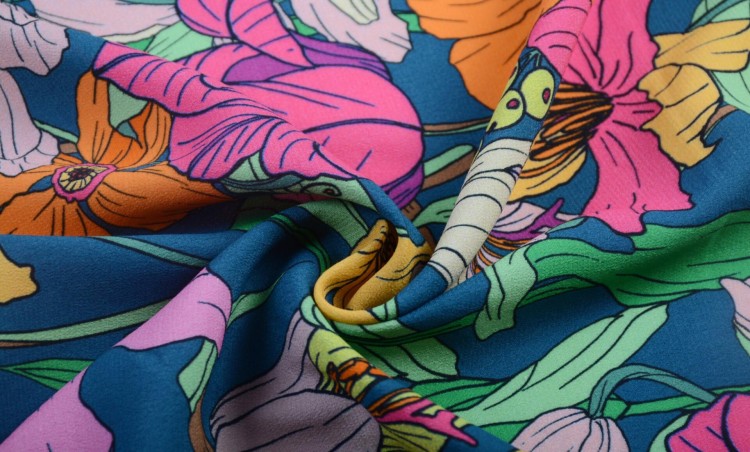 Tkanina Wiskozowa Granatowa Kolorowe Kwiaty