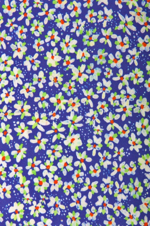 Tkanina Bawełniana Niebieska Małe Biało-Zielone Kwiaty