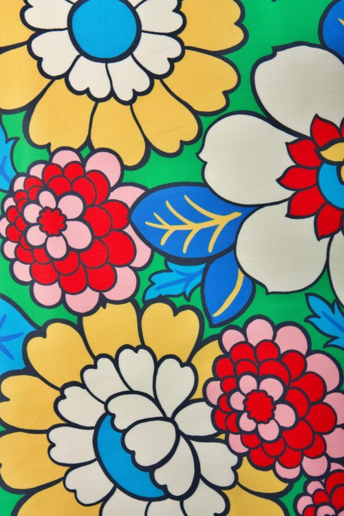 Tkanina Bawełniana Jasnozielona Kolorowe Kwiaty