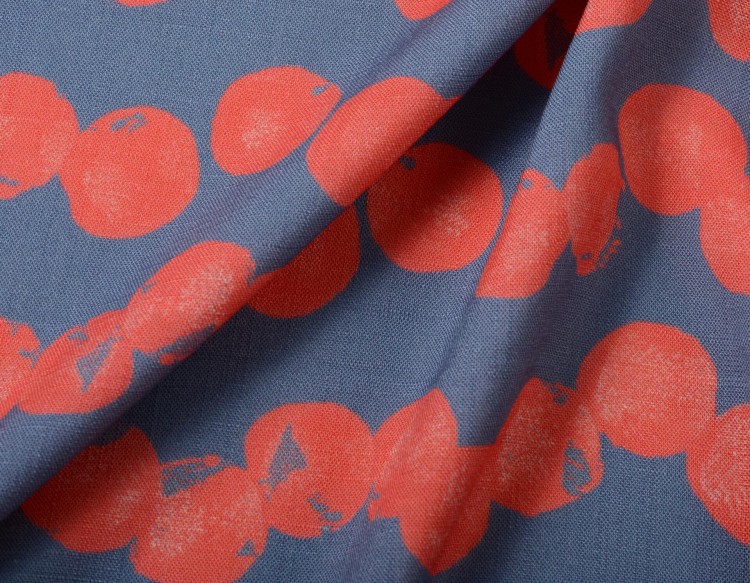 Tkanina Wiskozowa Nadrukowany Wzór w Czerwone Koła