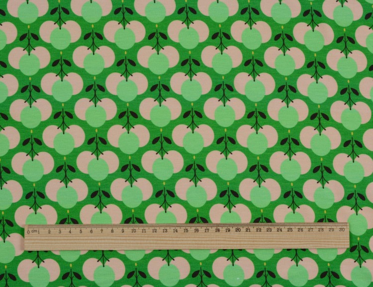 Dzianina Wiskozowa Owocowe Wzory na Zielonym Tle